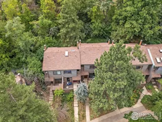 Photo #2: 975841 Listing