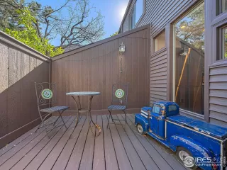 Photo #4: 975841 Listing