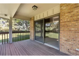 Photo #3: 9758656 Listing