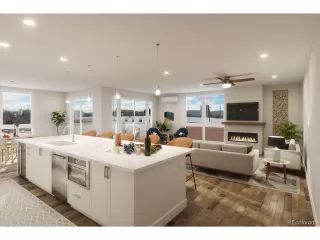 Photo #4: 9758700 Listing