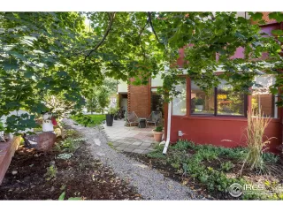 Photo #2: 975877 Listing