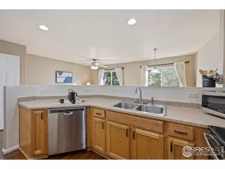 Photo #6: 975904 Listing 