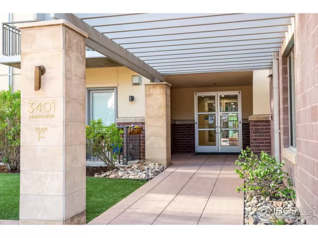 MLS: 975912 Condo For Sale