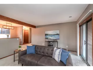 Photo #6: 975923 Listing