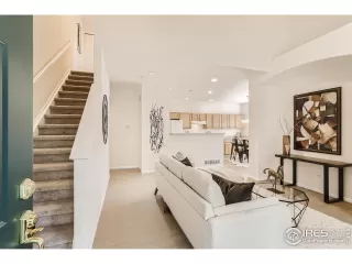 Photo #3: 975927 Listing