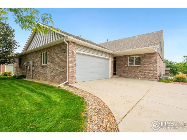 MLS: 975929 Condo For Sale