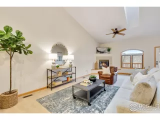 Photo #1: 975929 Listing