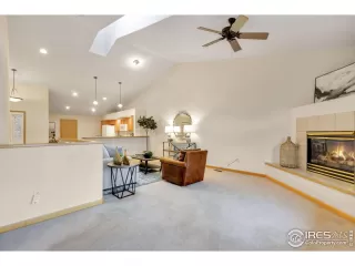 Photo #4: 975929 Listing