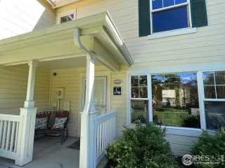 Photo #2: 975947 Listing