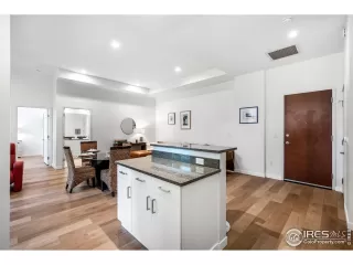 Photo #3: 975951 Listing