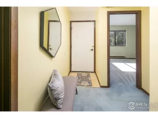 Photo #5: 975983 Listing 