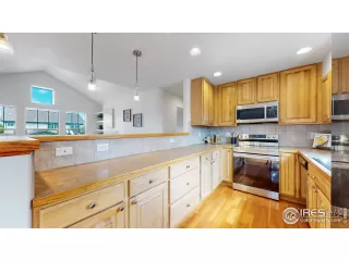 Photo #4: 976036 Listing 