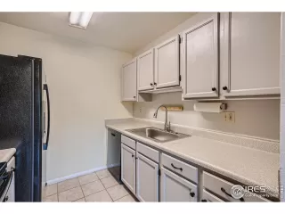 Photo #5: 976059 Listing