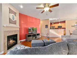 Photo #4: 976078 Listing