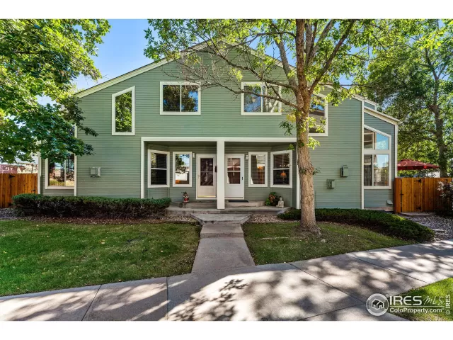 MLS: 976113 Condo For Sale