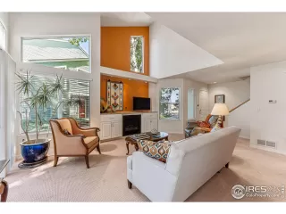 Photo #2: 976113 Listing 