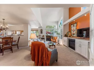 Photo #6: 976113 Listing 