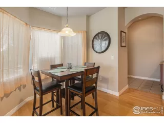 Photo #4: 976182 Listing