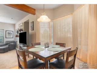 Photo #5: 976182 Listing