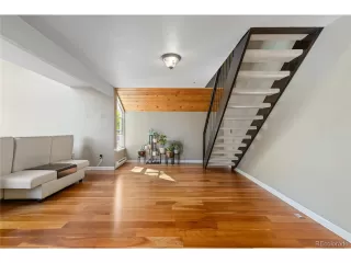 Photo #3: 9761898 Listing 