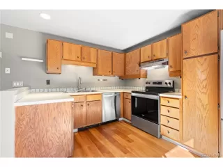 Photo #5: 9761898 Listing 