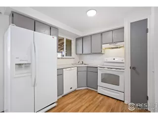 Photo #3: 976207 Listing