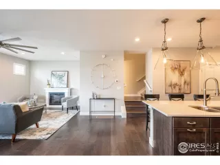 Photo #4: 976221 Listing