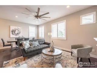 Photo #6: 976221 Listing