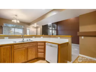 Photo #6: 976226 Listing