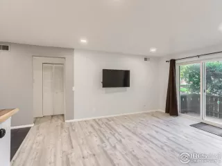 Photo #4: 976260 Listing 