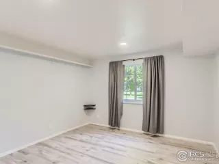 Photo #5: 976260 Listing 