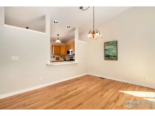 Photo #2: 976267 Listing 