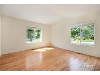 Photo #5: 976267 Listing 