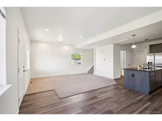 Photo #5: 9762852 Listing 