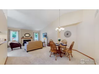 Photo #4: 976297 Listing