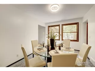 Photo #5: 976306 Listing