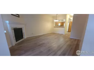 Photo #3: 976348 Listing