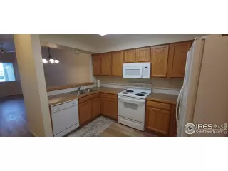 Photo #5: 976348 Listing