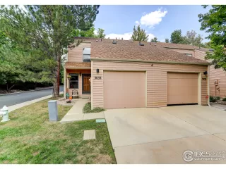 Photo #2: 976349 Listing