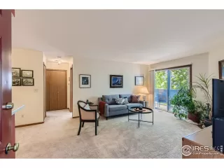 Photo #3: 976411 Listing