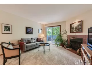 Photo #4: 976411 Listing