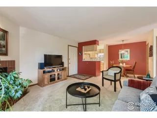 Photo #6: 976411 Listing