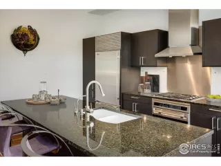 Photo #6: 976436 Listing