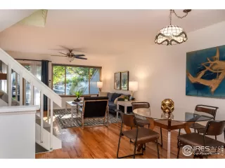 Photo #4: 976440 Listing 