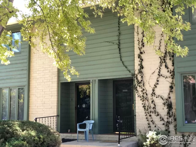 MLS: 976460 Condo For Sale