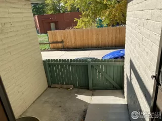 Photo #3: 976460 Listing