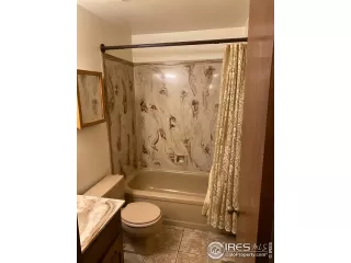 Photo #5: 976460 Listing