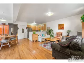 Photo #2: 976461 Listing