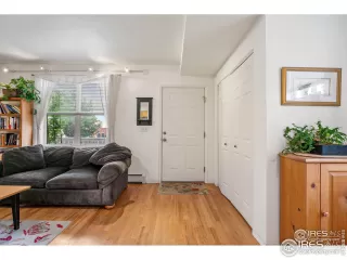 Photo #3: 976461 Listing