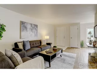 Photo #2: 976465 Listing